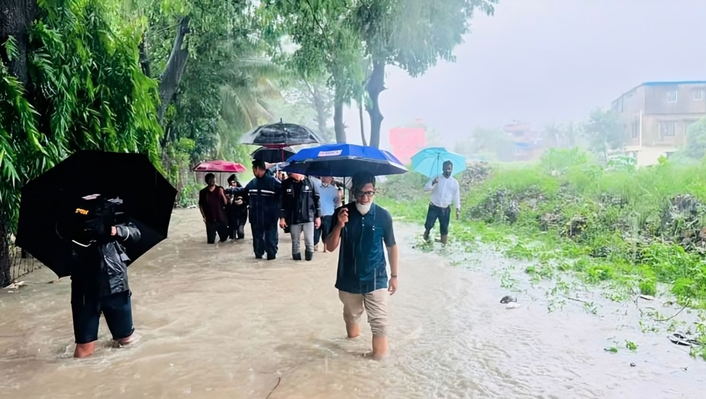  ভারী বর্ষণে ডুবল রেললাইন, চট্টগ্রাম-কক্সবাজার রুটে ট্রেন চলাচল বন্ধ