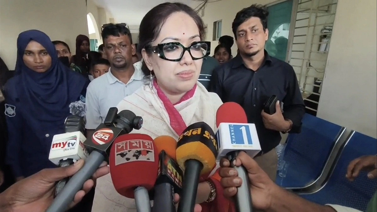 যে দেশ ছাড়েন, চাইলে আবার ঢুকতেও পারেন: রুমিন ফারহানা